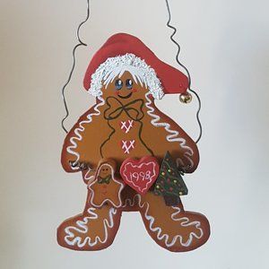 💲5️⃣ in 🛍️of2+  Handmade Gingerbread Man 1998 Ornament
